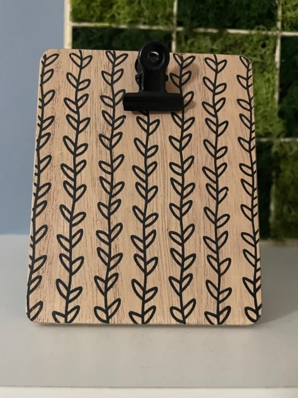 Mini Wood-Pattern Clipboard